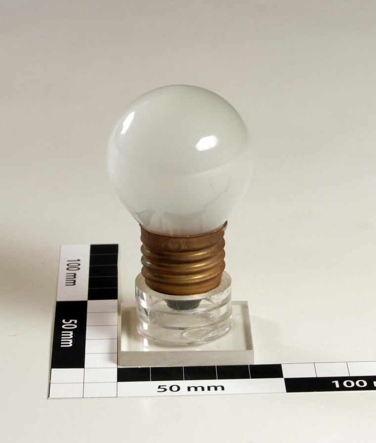 Glühlampe 15W 125-130V