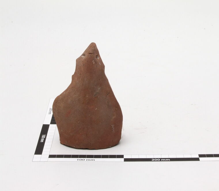 Öllampe in Form einer Figur aus Ton