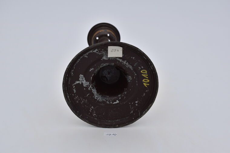 Kerzenhalter aus Metall