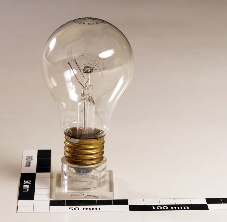 Glühlampe 60W 220V E27-Schraubfassung
