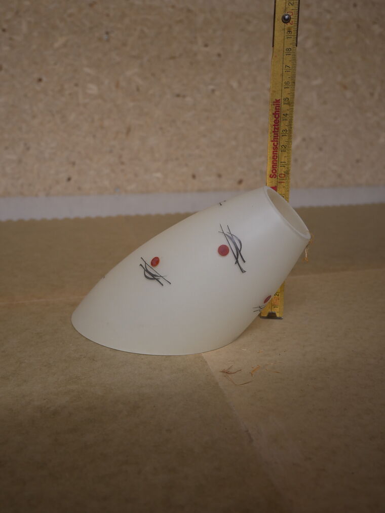 Glasschirm aus beige-milchigem Glas