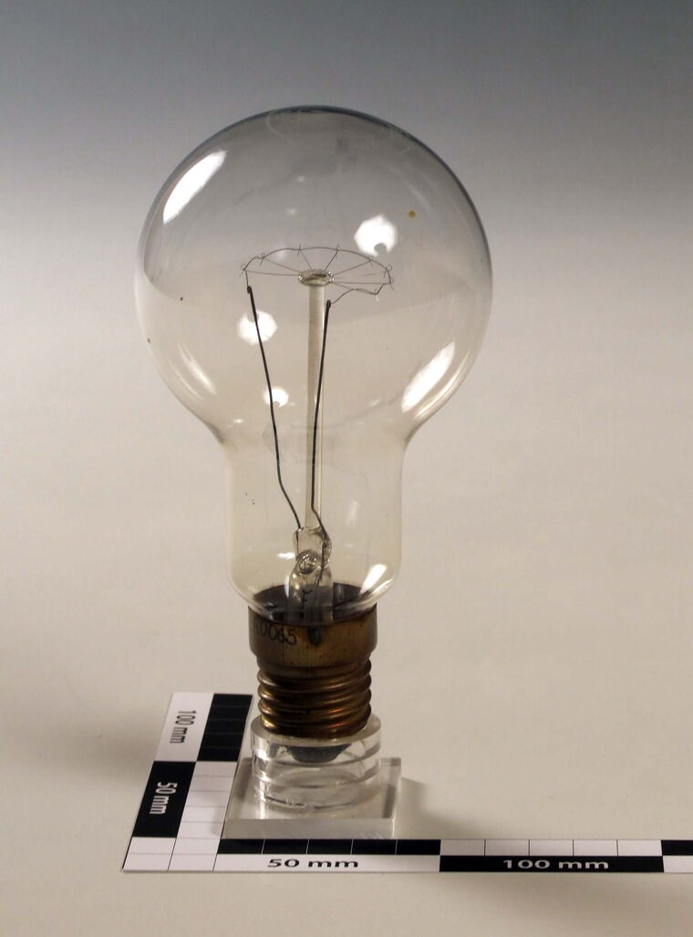 Glühlampe 220V 100W