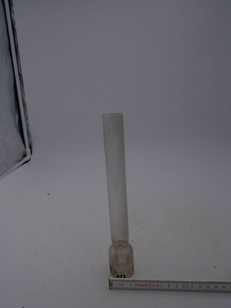 Geschnürter Halszylinder, 8"