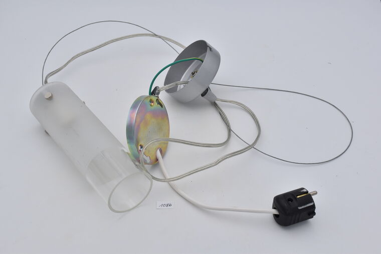 Elektrische Lampe mit Glaszylinder