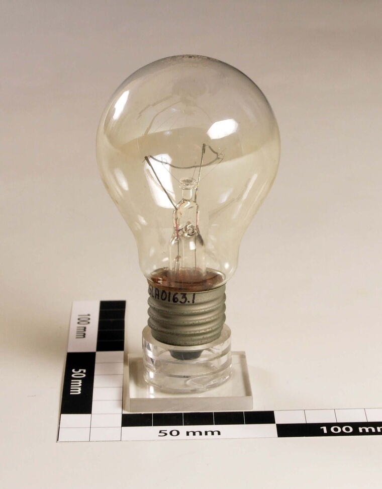 Glühlampe 75W 235V