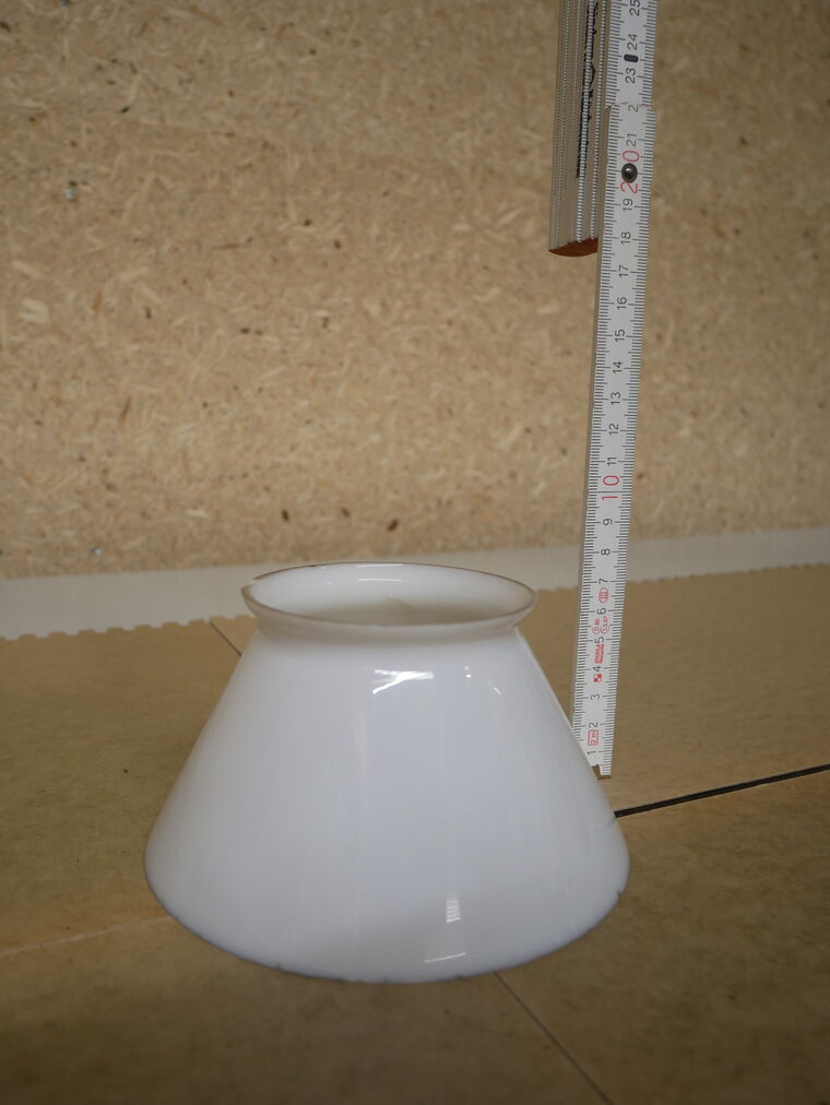 Milchglasschirm