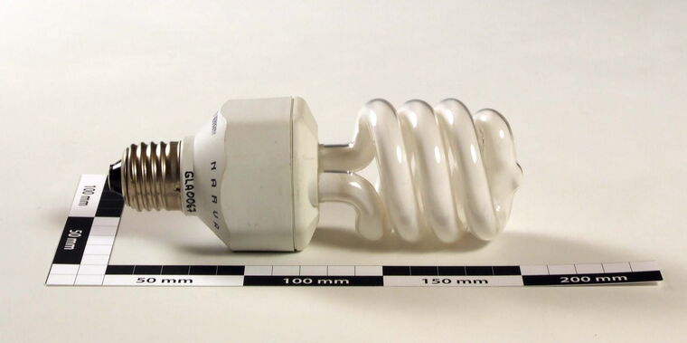 Kompaktleuchtstofflampe 230V 20W