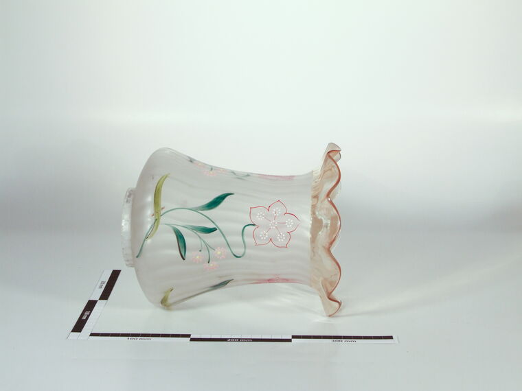 Glaslampenschirm mit handbemalter Blumen-Dekoration