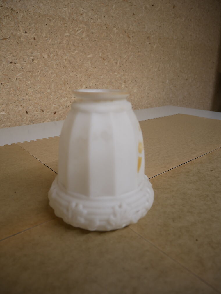 Lampenschirm aus Milchglas
