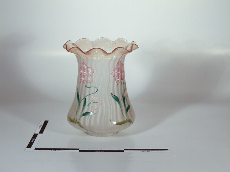 Glaslampenschirm mit handbemalter Blumen-Dekoration