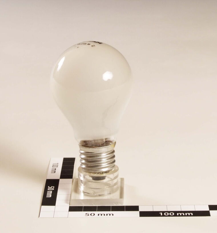 Glühlampe 15W 220V, birnenförmig