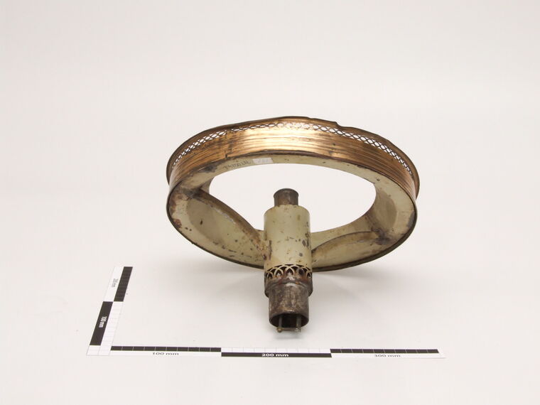 Ölbrenner mit Tank, sog. Sinumbra-Lampe