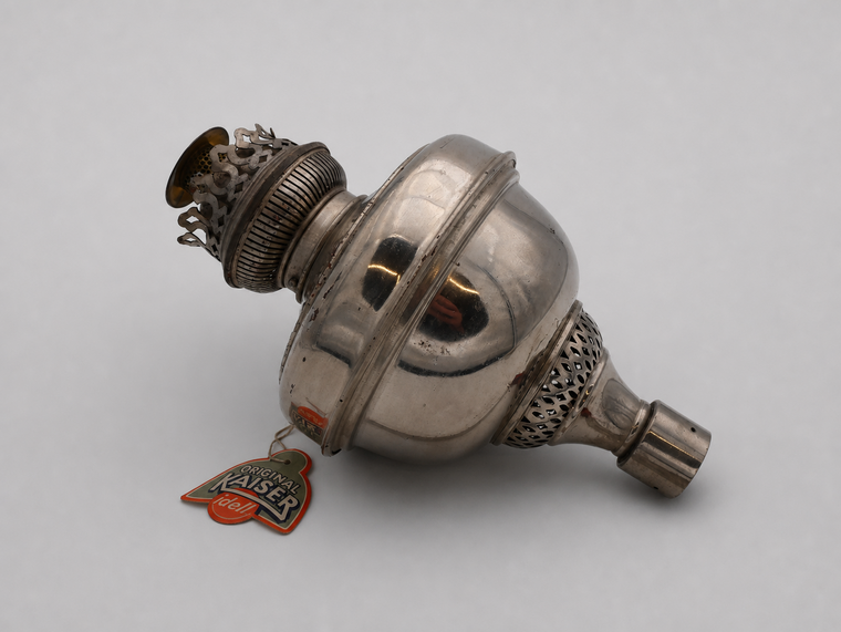 Tischpetroleumlampe