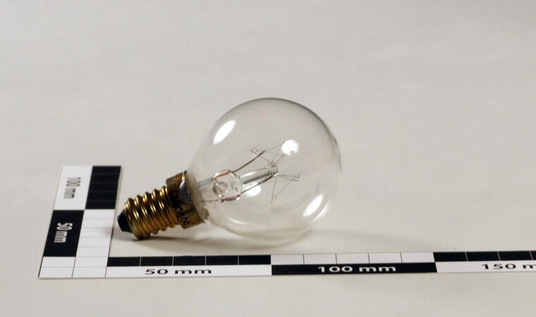 Glühlampe 15W / 235V