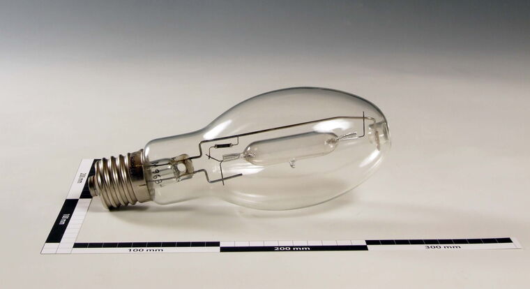 Halogen-Metallhalogenlampe mit E40 Schraubsockel