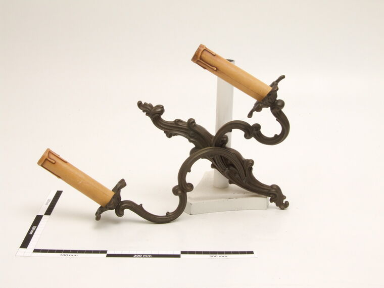 Messing-Wandleuchte, zweiflammig