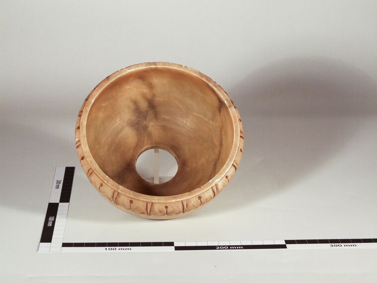 Marmorlampenschirm mit Lotusblattdekor