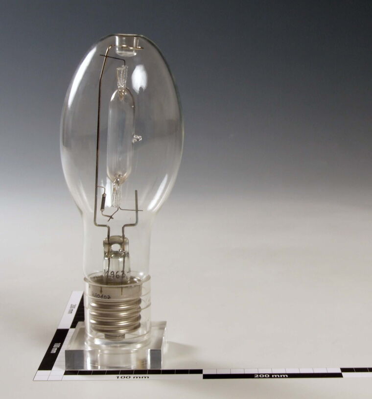 Halogen-Metallhalogenlampe mit E40 Schraubsockel