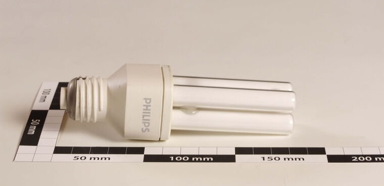 Kompaktleuchtstofflampe 11W, E27-Sockel