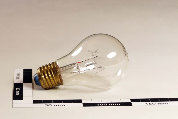 Glühlampe 75W 220V E27 Schraubfassung