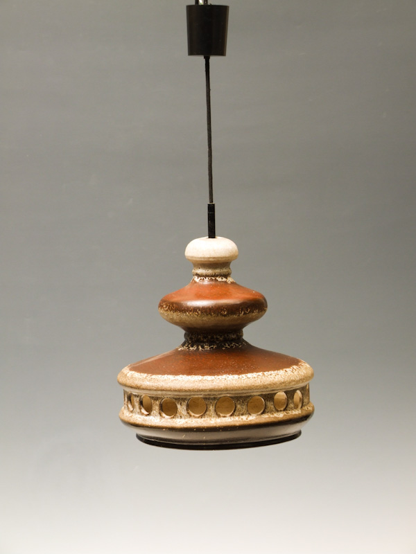 Pendelleuchte aus Keramik